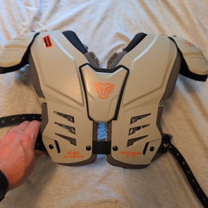 Youth (M) Shoulder Pads