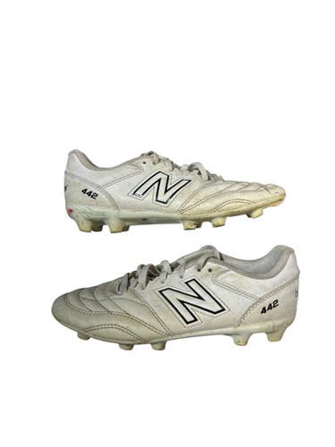 Used New Balance Soccer Cleats White Junior 02.5 11873-s000225870