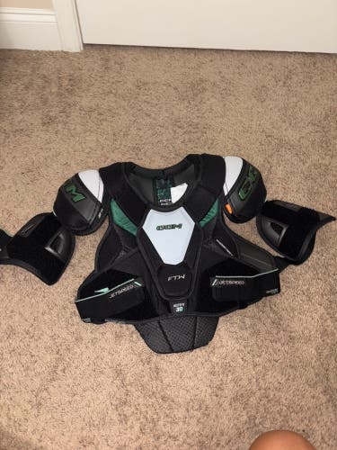 Women's Medium Senior CCM JetSpeed FTW Shoulder Pads (Used)