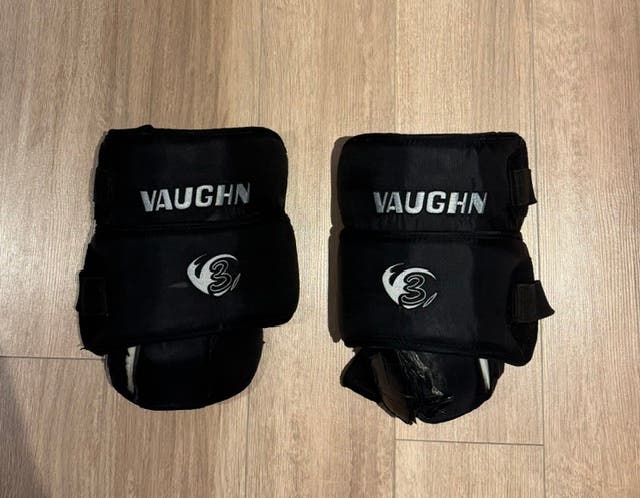 Vaughn Velocity V3 Goalie Knee Guards (Senior)
