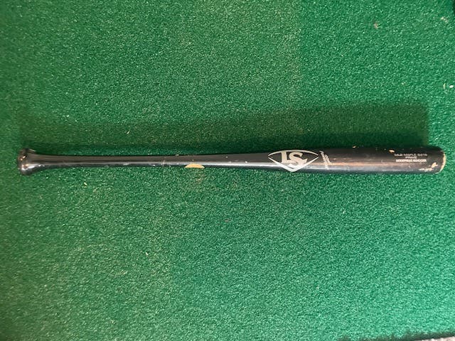 Louisville Slugger B415 Wood Bat (-3) 30 oz 33" (Used)