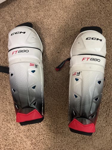 Senior CCM 14" Shin Pads (Used)