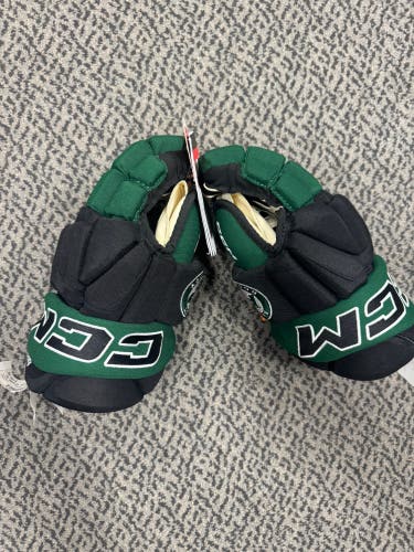 CCM HG95C Gloves 13" Pro Stock (New)