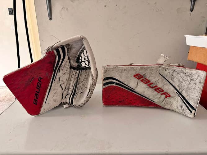 Bauer Hyperlite Glove and Blocker