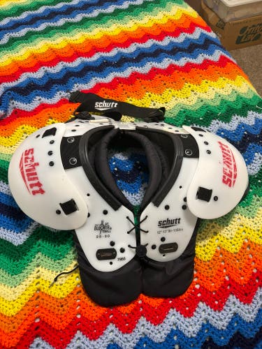 Small Youth Schutt Jr Blocker Shoulder Pads (Used)