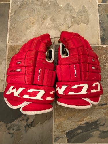Used CCM 15” 4r pro hockey gloves