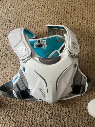 Medium Adult Maverik Shift Shoulder Pads (New)