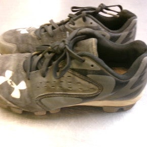 Used Under Armour Baseball Bb Sb Cleats Black Junior 04.5 11339-s000202676