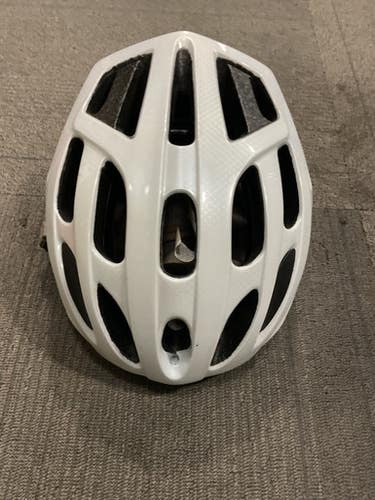 Used Specialized Max Bike Helmet White 2x 11614-s000238120
