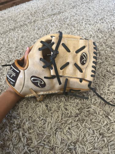 Rawlings Heart of the Hide RH Pitcher's Baseball Glove 11.75" (Used)