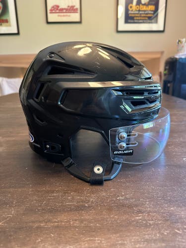 Medium Bauer Re-Akt 155 Helmet Pro Stock (Used)