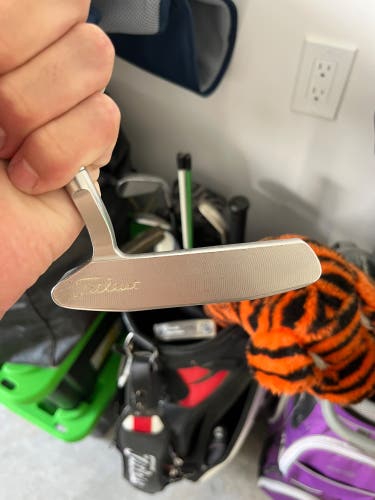 Scotty Cameron Studio Stainless Newport 2.5 Blade Left Hand Putter 36" (Used)