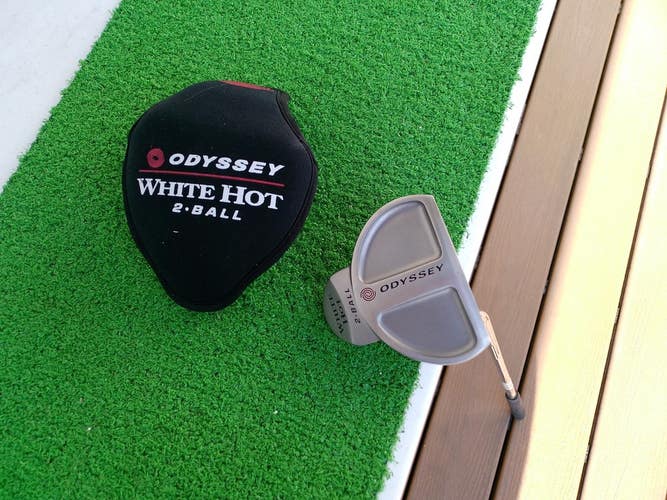 Odyssey White Hot 2-Ball Putter - 33"