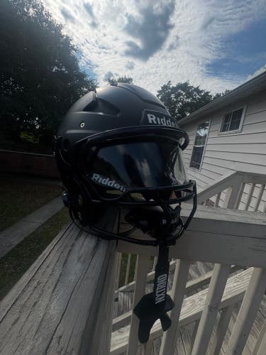 Black Adult Large Riddell Axiom Helmet (New)
