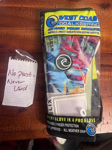 Small Goalie Gloves (New)