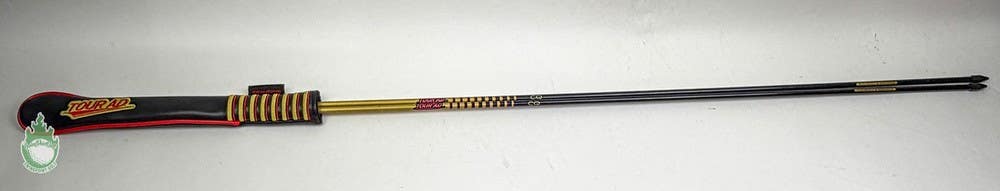 2 Used Graphite Designs Tour AD Alignment Sticks with Cover Rare