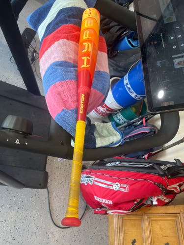 2025 Easton Hype Fire Composite USSSA Certified Bat (-10) 19 oz 29" (Used)