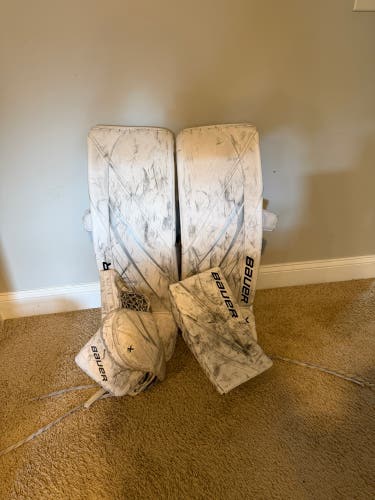 35" Bauer Vapor X5 Pro Goalie Leg Pads (Used)