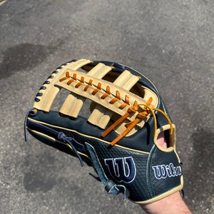 Wilson A2000 LH Baseball Glove 12.75" (New)