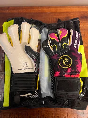 Small Goalie Gloves (New)