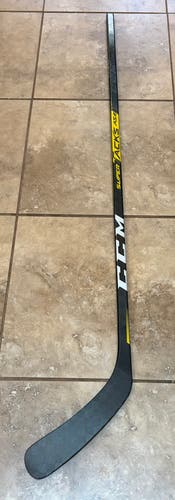 Senior CCM Super Tacks AS2 Pro Left Hand Hockey Stick 90 Flex - pro Draisatil blade pattern (Used)