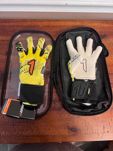 Small Goalie Gloves (New)