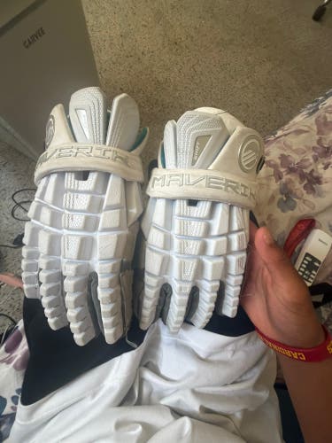Maverik Shift Lacrosse Gloves (Used)