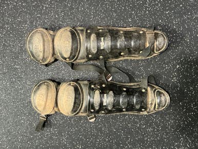 Used Wilson A-3447 Catchers Leg Guards Black Adult 10743-s000487860