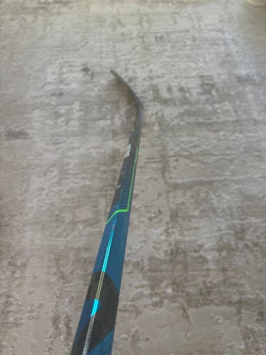 Intermediate Bauer Nexus Geo Right Handed Hockey Stick P92 65 Flex (Used)