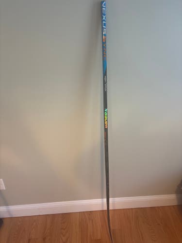 Senior Bauer Nexus Sync Right Handed Hockey Stick P92M 70 Flex (Used)