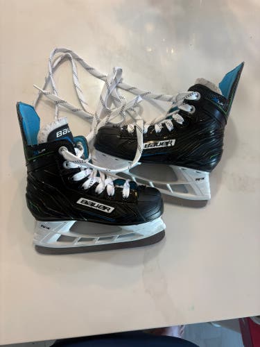 Bauer XLP Hockey Skates Regular Width 11 (Used)