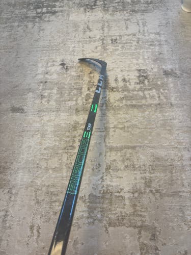 Senior CCM Ribcor Team Right Handed Hockey Stick P29 75 Flex (Used)