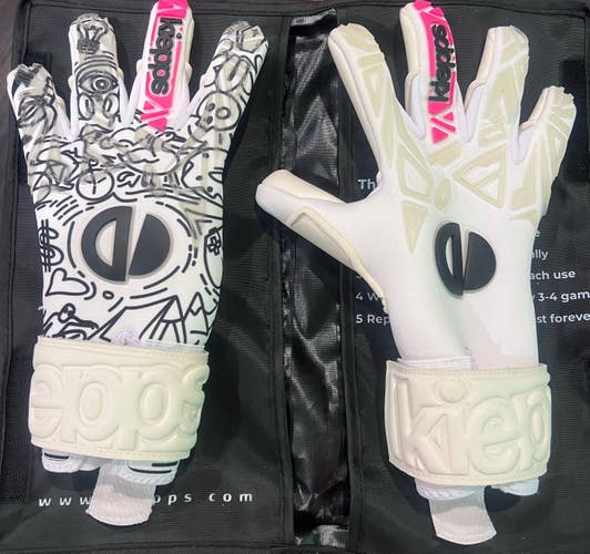Small Goalie Gloves (New) by Kieeps