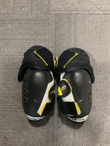 Used Ccm Tacks Classic Pro Junior Elbow Pads Sm 11614-s000238829