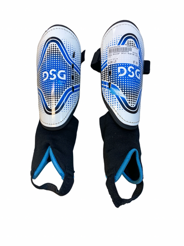 Used Dsg Soccer Shin Guards Junior White Lg 11706-s000380239