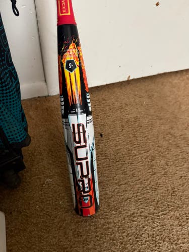 Louisville Slugger Supra Starship USSSA Certified Bat (-5) 23 oz 32" (Used)