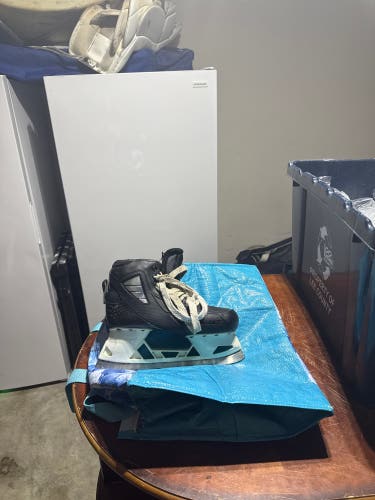 True Custom Pro Hockey Goalie Skates Regular Width Pro Stock 8.5 (Used)