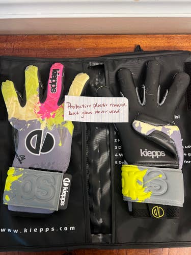 Small Goalie Gloves (New) - by Kieeps