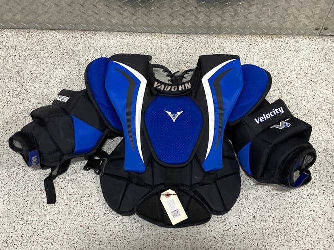 Used Junior SM / MD Vaughn Velocity V6 800 Goalie Chest Protector