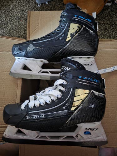 True SVH Pro Two Piece Hockey Goalie Skates Wide Width 9.5 (Used)