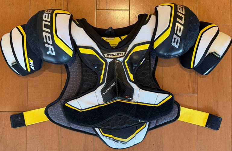 Bauer Supreme 2S Pro Shoulder Pads - Senior Large - MINT
 (Used)