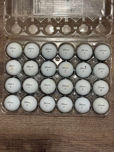 24 Titleist Pro V1 Golf Balls - 4A Near-Mint Condition