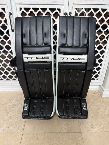 34" True L87 Goalie Leg Pads (New)