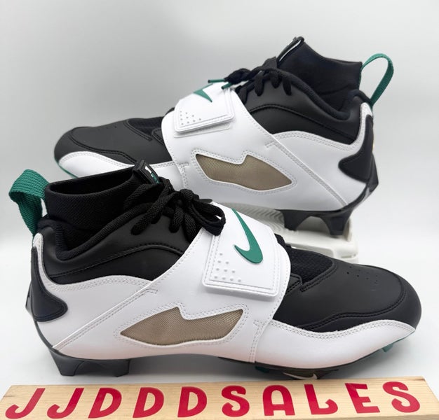 Nike Diamond Turf 93 TD Football Cleats 'Emerald' Eagles HF5298-102 Men’s Sz 10.5
New Without Box
