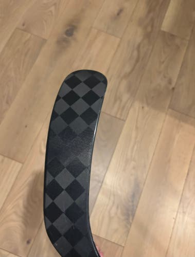 Intermediate Bauer Vapor Hyperlite 2 Left Hand Hockey Stick P90TM 40 Flex (New)