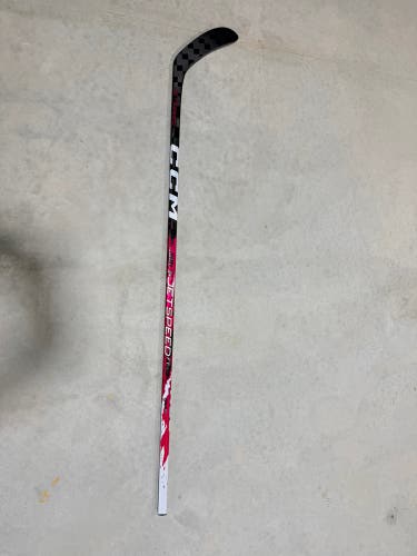 Senior CCM JetSpeed FT9 Pro Left Hand Hockey Stick P28 70 Flex Pro Stock - Red (New)
