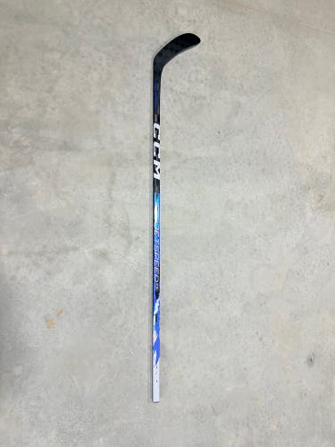 Senior CCM JetSpeed FT9 Pro Left Hand Hockey Stick P28 70 Flex Pro Stock - Blue (New)