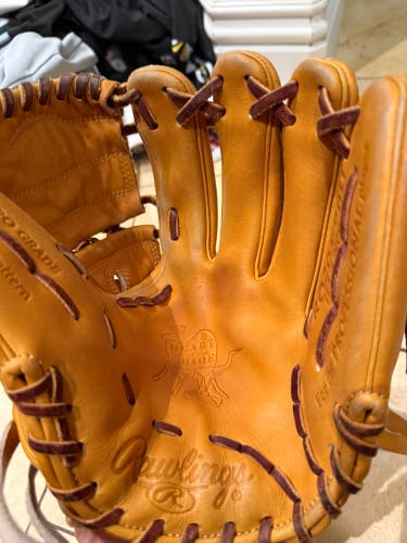 Rawlings Heart of the Hide RH Pitcher's Baseball Glove 11.75" (Used)