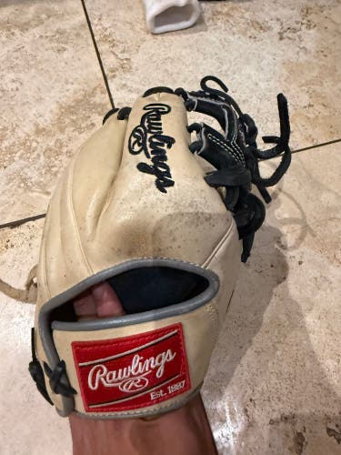 Rawlings Heart of the Hide RH Baseball Glove 9.5" (Used)