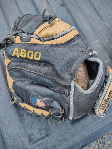 Wilson RH Catcher's A600 Baseball Glove 32.5" (Used)